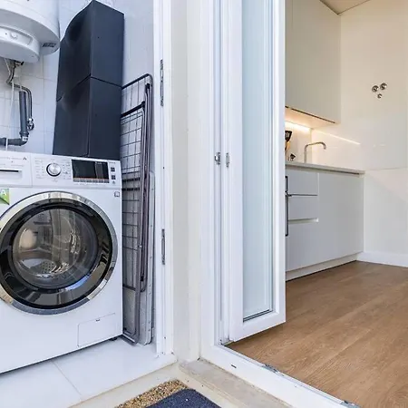 아파트 Sunny Patio And King Size Bed In Trendy Marvila *